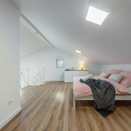 Shaula 1 Villa